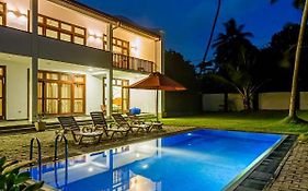 360 Surf Weligama Bay